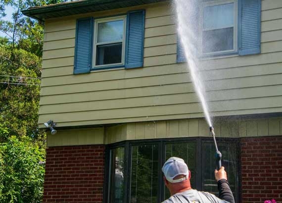 Exterior-house-clening-img